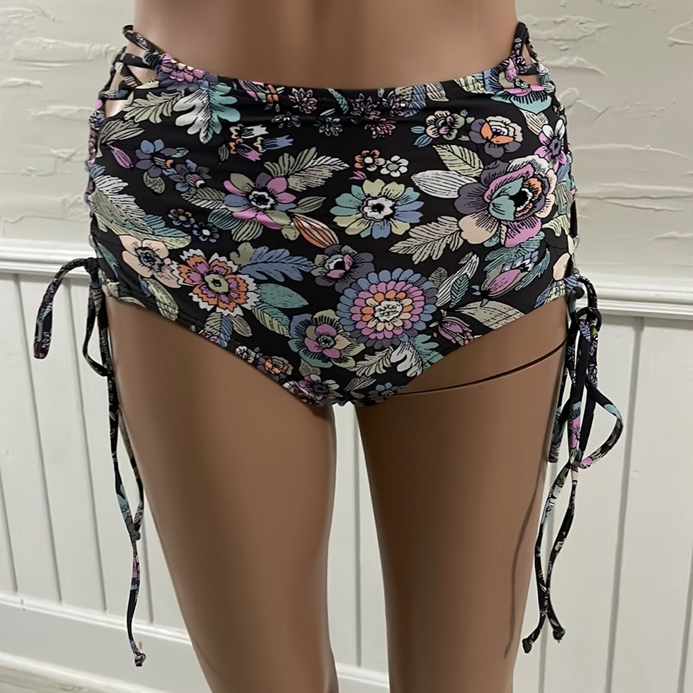 Reef high waisted bikini bottoms